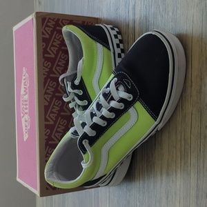 ✨SALE ✨Vans Sneakers Checkered Ward Black & Green Shoes